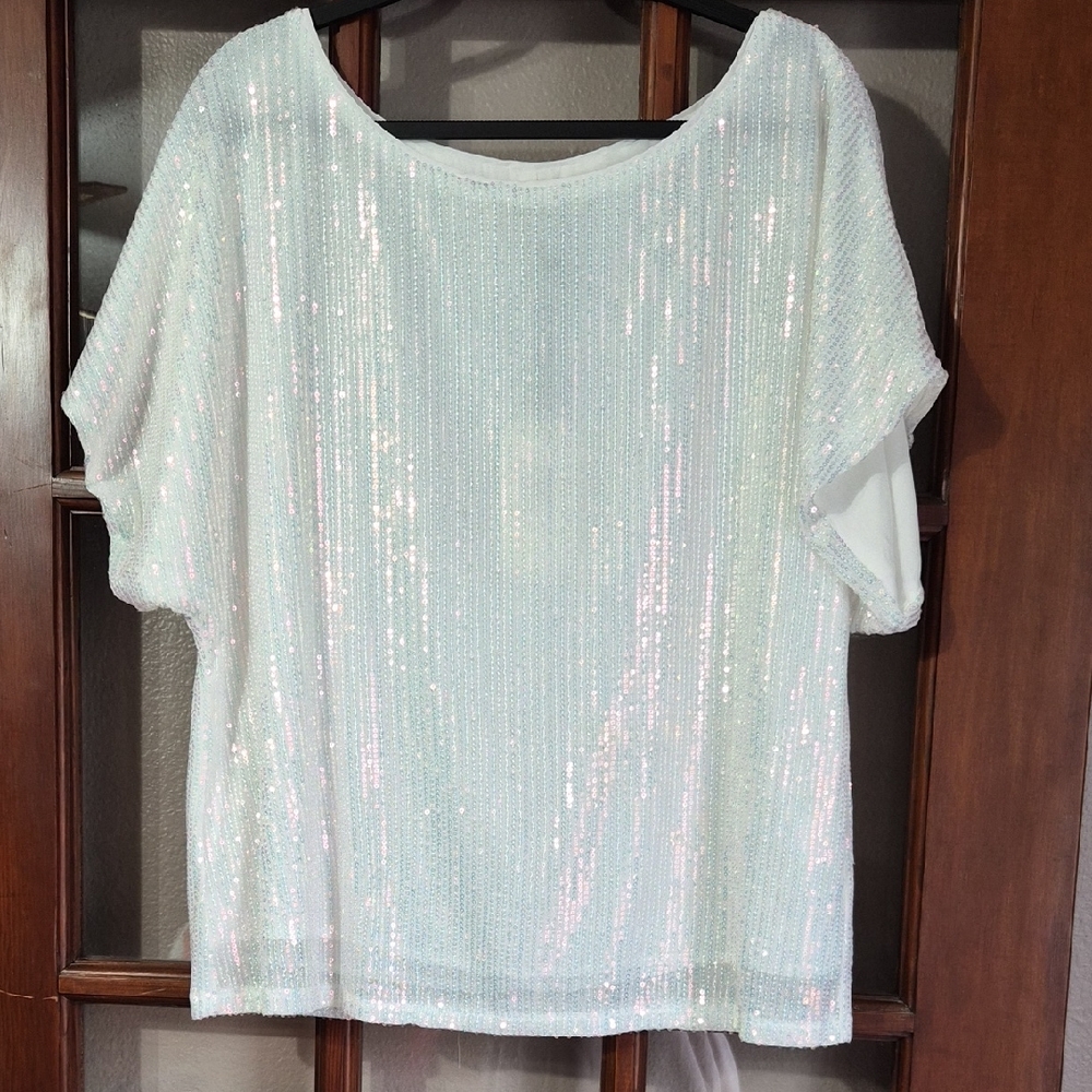 Vine & Love Iridescent Sequin Short-Sleeve Top - White
